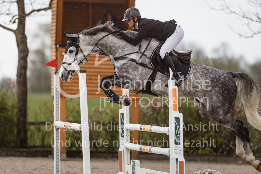 230425_Lemwerder_03SprPf-L-321 | Deine schönsten Turniermomente als professionelle Fotos! Entdecke hochwertige Pferdesport-Fotografie im Online-Shop. Jetzt Fotos finden & bestellen!