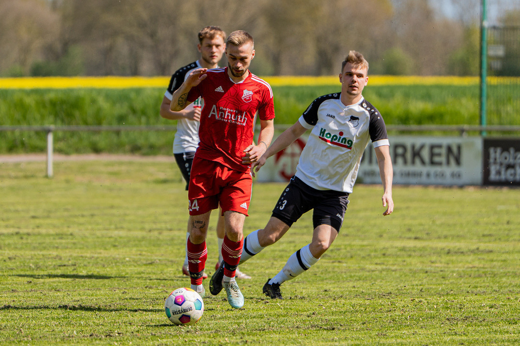 Fußball I Herren I Saison 2025-2026 I Kreisliga VEC I 24. Spieltag I 1. FC Varenesch - SC SW Bakum I 11778 | jns.sportfotos - Realisiert mit Pictrs.com