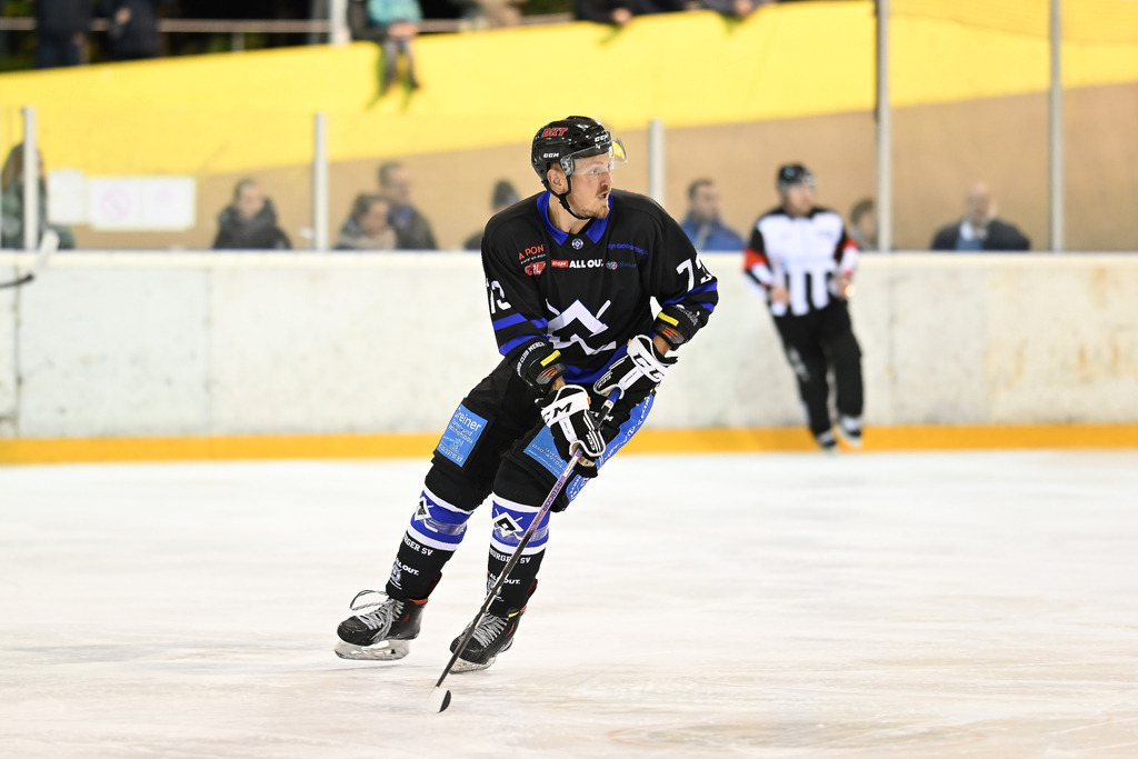 Eishockey I Herren I Saison 2023-2024 I Regionalliga Nord I 4. Spieltag I Hamburger SV - CE Timmendorf | Der Sportfotograf. - Realisiert mit Pictrs.com