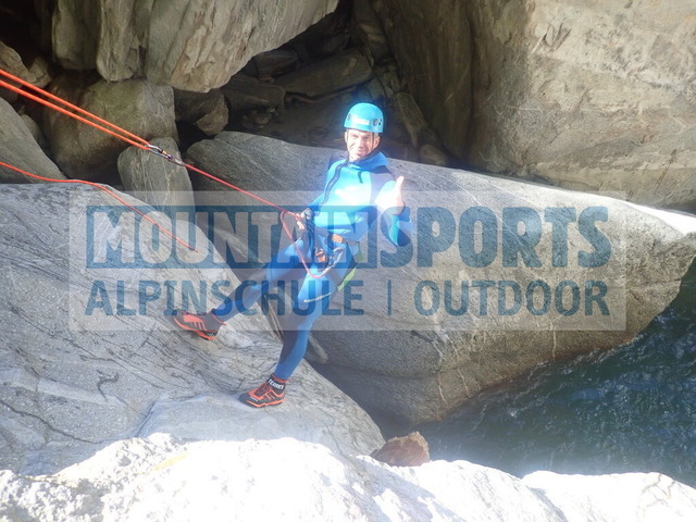 P9210055 | Bestelle die Bilder deines Berg- oder Wasser-Abenteuers mit Mountain Sports bequem von zu Hause aus direkt über unseren Online Fotoshop von pictrs.com. - Realisiert mit Pictrs.com