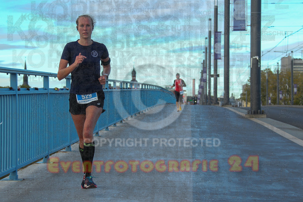 221016_1004_EV4_8598 | Sportfotografie im Rhein-Sieg Kreis, Köln, Bonn, NRW, Rheinland Pfalz, Hessen, etc. Unser Tätigkeitsfeld umfasst den Laufsport vom Volkslauf über den Marathon, Duathlon, Triathon bis zum Ultralauf wie Kölnpfad Ultra oder Schindertrail.