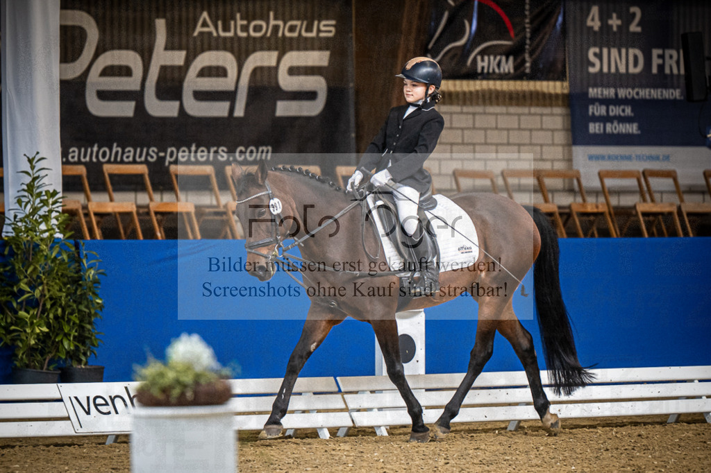 DOS_0506 | Entdecke hochwertige Reitturnierfotos von Foto Oger. Professionell, emotional und authentisch – jetzt Lieblingsmomente im Shop bestellen.Deutschlandweite Turnierfotografie. - Realisiert mit Pictrs.com