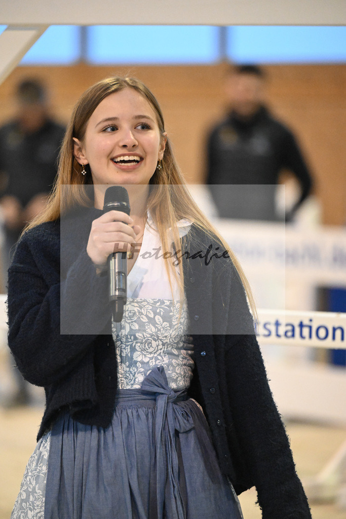 Impressionen Hengstpraesentation_14261057 | hf-fotografie - Realisiert mit Pictrs.com