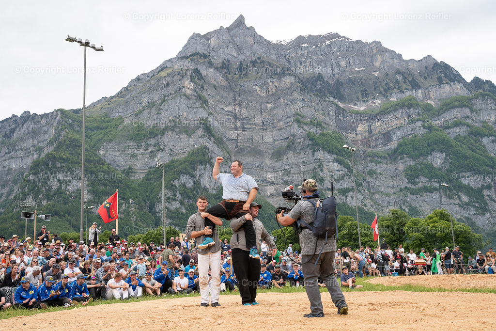 Schwingen -  Glarner Bündner 2024 | Glarus, 20.5.24, Schwingen - Glarner Bündner.