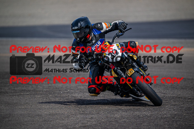 MaZZes_FotoMatrix_230410_7571 | GELB