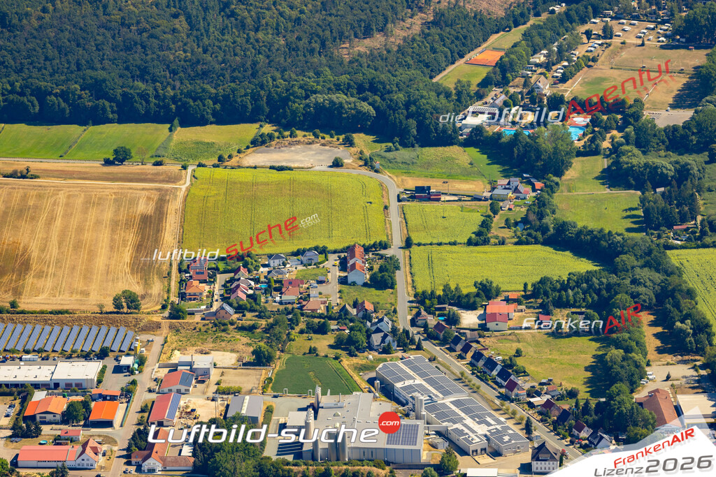 Das Luftbild der Stadt Bad Bibra wurde 2022 vom Flugzeug heraus erstellt (keine Drohnen-Aufnahmen) Aufnahmehöhe ca.450 Meter- hohe Bildauflösung und Druck-Qualität. Garantiert!