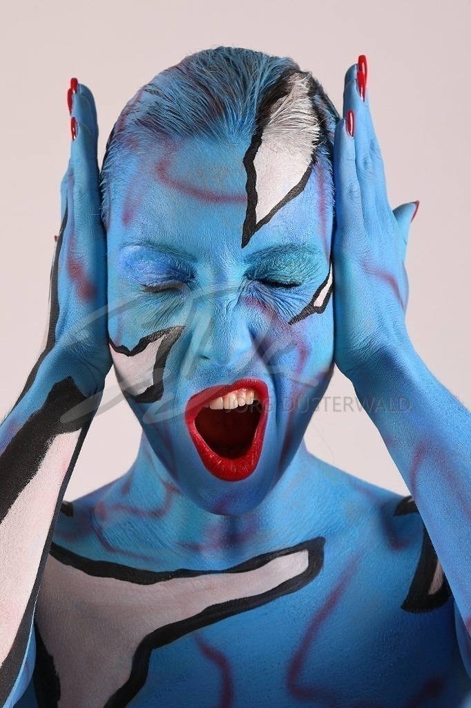 Bodypainting-LIGHTBLUE_0409b1 | #003 | Modell: Karo | Foto: Andreas Meier - Realisiert mit Pictrs.com