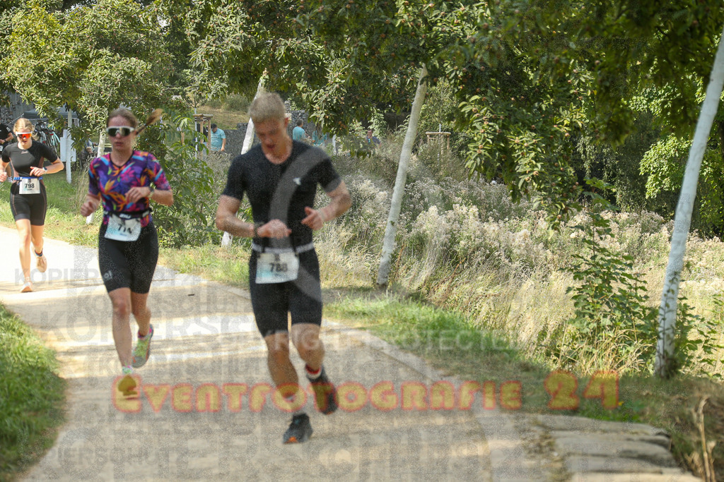 250824_1455_EX1_8038 | Sportfotografie im Rhein-Sieg Kreis, Köln, Bonn, NRW, Rheinland Pfalz, Hessen, etc. Unser Tätigkeitsfeld umfasst den Laufsport vom Volkslauf über den Marathon, Duathlon, Triathon bis zum Ultralauf wie Kölnpfad Ultra oder Schindertrail.