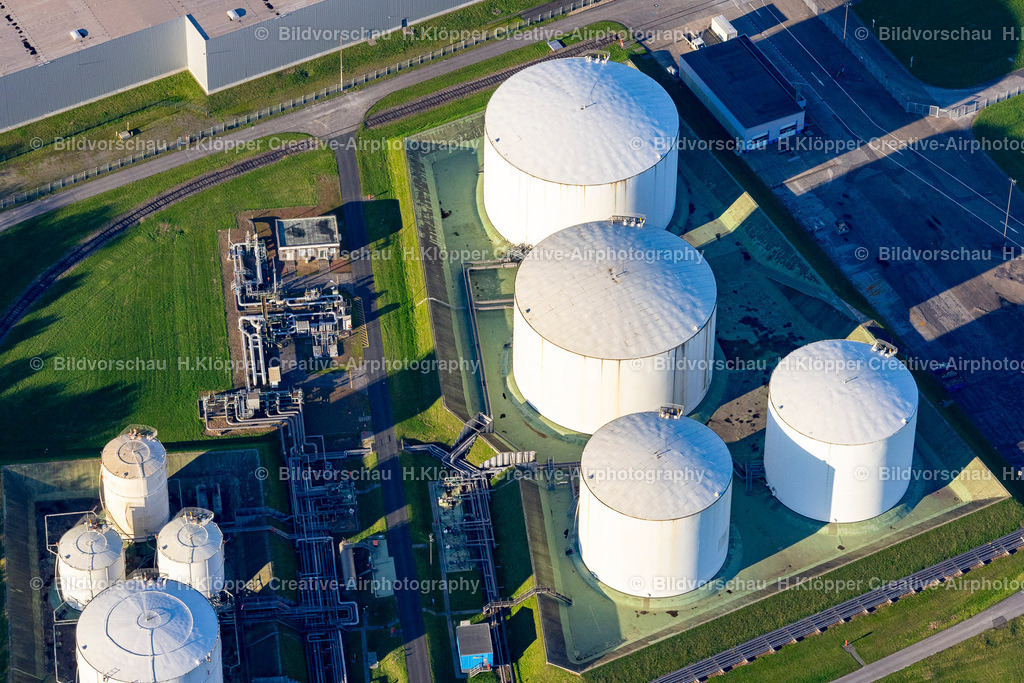 Luftbilder Duisburg-5571 | Luftbildfotografie VARO Energy Tankstorage GmbH - Realisiert mit Pictrs.com