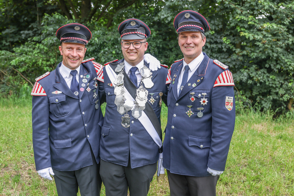 top-top.de 20240705-085 | Foto, Video, Fotografie, Videografie, Fotobox, DJ, Discjockey, Musik, Musikbox, Veranstaltung, Photobooth, Amazon, Ebay, Buchtipp, Bestseller, Autor, Verlag, Buch, Wesel, Hamminkeln, NRW, Dinslaken, Rees, Drohne, Hochzeit, Party, Fotobox, Wesel, Fotograf