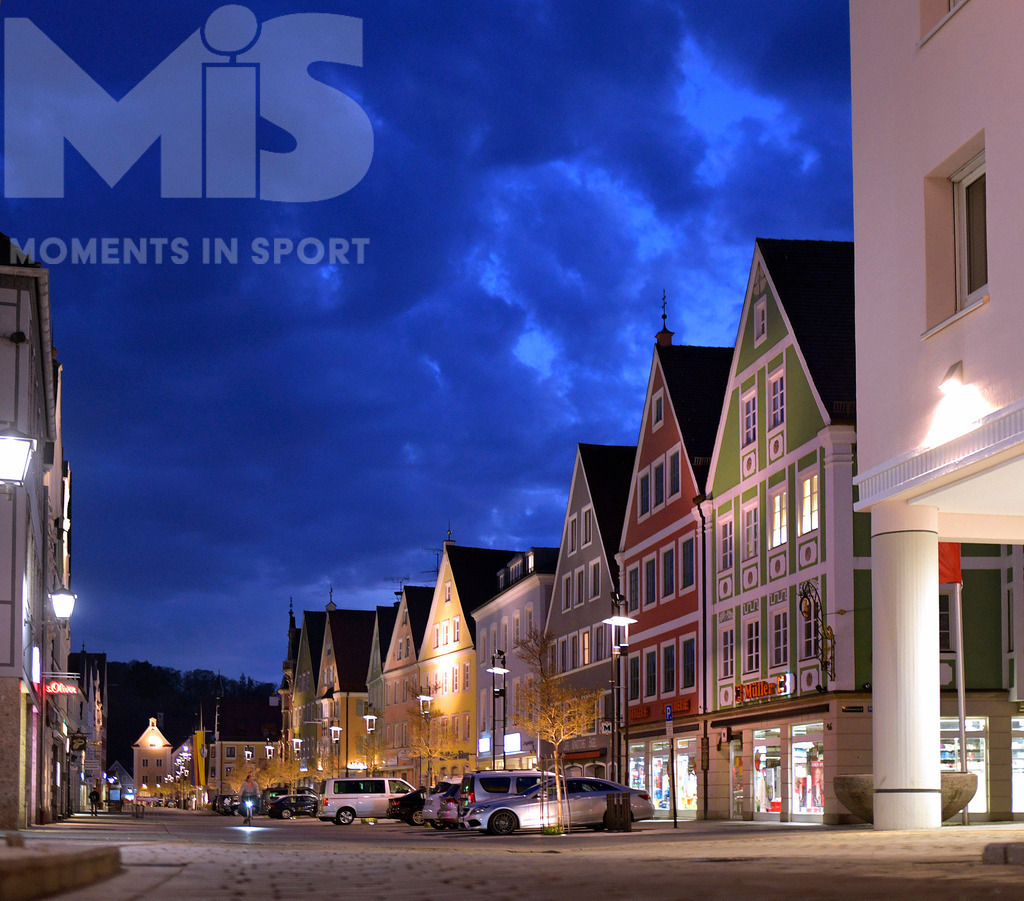 MIS_170320cm035.JPG | 13.04.2020, Mindelheim (Unterallgäu) Stadtansicht in Corona-Virus-Zeiten,  Leere Strassen am Oberen Tor.     - Realisiert mit Pictrs.com