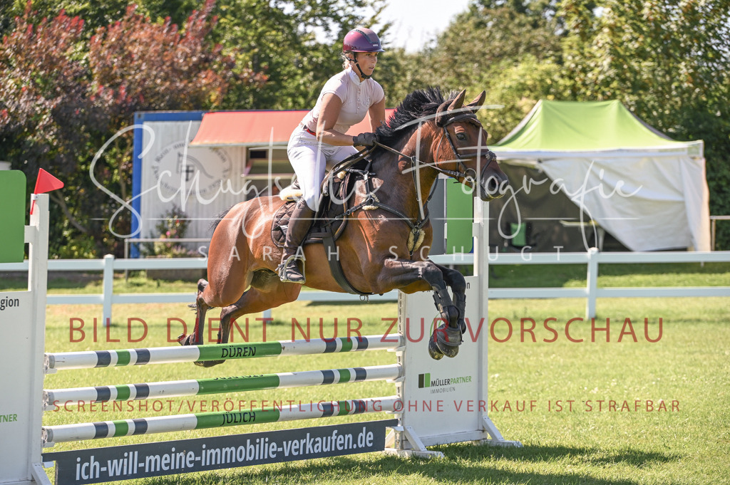 Schugtsche-Düren.2024-06.Stilspringprf.A_-58 | Schugtsche Fotografie - Realisiert mit Pictrs.com