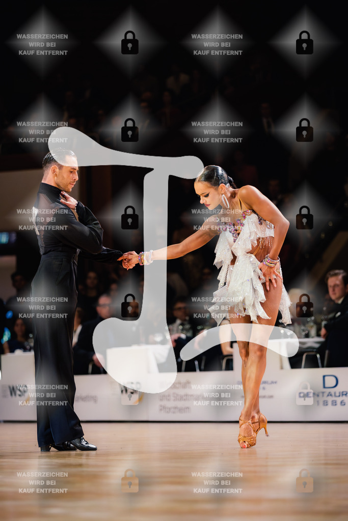 Goldstadtpokal 2025 - WDSF World Open Latin 6th (23) Tomer Zveniatsky _ Elizaveta Pustornakova (Israel)-2025-01-25-2059 | Webshop for digital downloads and prints of dance sport, event & show photographer Julian Link - Realisiert mit Pictrs.com