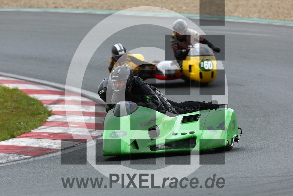 0z60-20260418_04403 | Schöne Erinnerungen an spannende Momente - das festzuhalten ist unser Job. PIXELrace.de ist seit 2003 auf den Rennstrecken Europas unterwegs um die Action draußen beim Fahren und die wunderbare Stimmung imm Fahrerlager für euch einzufangen.