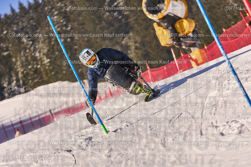 ALP5464_MASTERS-OeM-SL_Glungezer_Vorlaeufer | Alpine Österreichische Mastersmeisterschaften auf dem Glungezer. Tiroler Skiverband, SC Volders, SLALOM, So 2. März 2025.