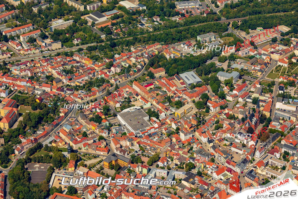 Bild der Stadt Apolda - Die Luftaufnahme wurde 2025 vom UL-Flugzeug heraus erstellt ( keine Drohne ) - Hochauflösende Luftaufnahme - für professionelle Ausdrucke geeignet. Die Geschenkidee !Hier alle&nbsp;Infos zur Lizenzierung der LuftaufnahmeWir fliegen auch dieses Jahr wieder in Ihre Region um Luftbilder zu erstellen.- Luftbild anfragen