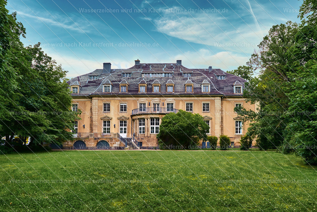 Leipzig Grünau – Sack'sche Villa (Parkschloss Grünau) Haus 16 (Sommer 2021) | Leipzig Grünau – Sack'sche Villa (Parkschloss Grünau) Haus 16 (Sommer 2021) - Realisiert mit Pictrs.com
