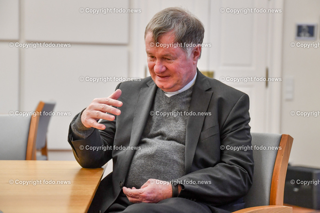 Manfred Scheuer (Bischof der Dioezese Linz)_ 20.12.2022-3 | 20.12.2022, Bischofshof Linz, AUT, Manfred Scheuer (Bischof der Dioezese Linz), im Bild Manfred Scheuer (14. Bischof der Dioezese Linz, Dioezesanbischof der Katholischen Kirche in Oberoesterreich)