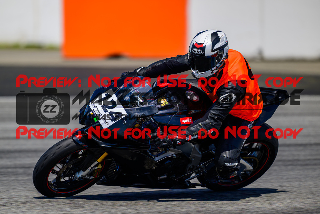 MaZZes_FotoMatrix_240520_6021986_1839 | INST