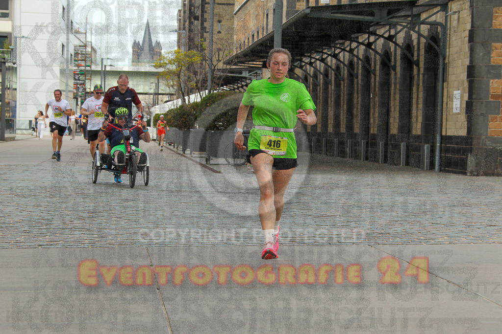 250920_1322_EV4_5304 | Sportfotografie im Rhein-Sieg Kreis, Köln, Bonn, NRW, Rheinland Pfalz, Hessen, etc. Unser Tätigkeitsfeld umfasst den Laufsport vom Volkslauf über den Marathon, Duathlon, Triathon bis zum Ultralauf wie Kölnpfad Ultra oder Schindertrail.