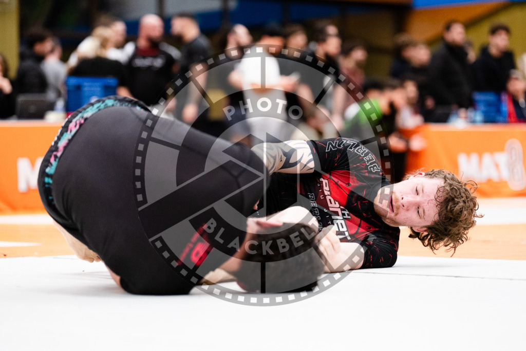 20251122PBB15766 | Athletes compete during the Grappling Industries Berlin Jiu-Jitsu and Grappling Championship, on November 22, 2025 in Berlin, Germany. © photoblackbelt