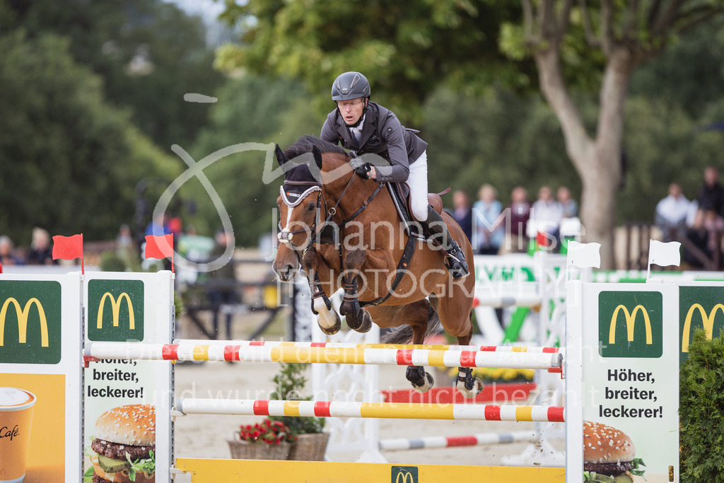 230730_BHO_GrosserPreis-538 | Deine schönsten Turniermomente als professionelle Fotos! Entdecke hochwertige Pferdesport-Fotografie im Online-Shop. Jetzt Fotos finden & bestellen!
