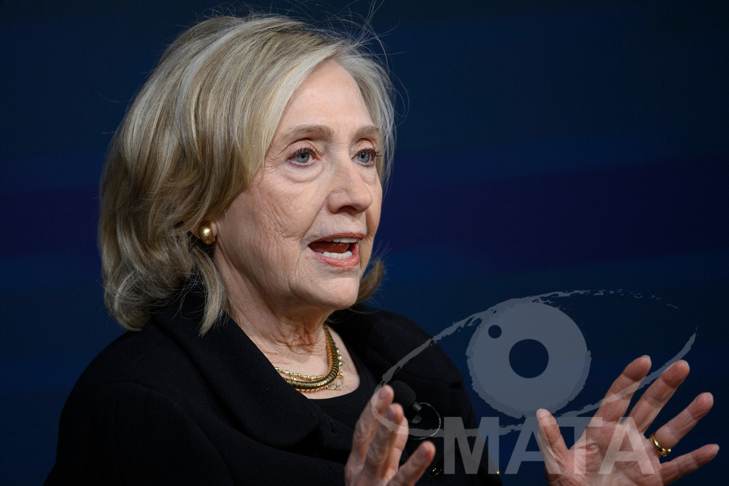 _DWA3668 | Die US-Politikerin Hillary Clinton auf der Veranstaltung Bridging Scholarship and Statecraft im Rahmen der Münchner Sicherheitskonferenz 2026. München, 13.02.2026 Bayern Deutschland  - Realisiert mit Pictrs.com
