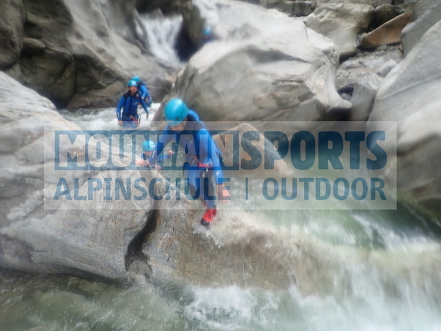 P8180231 | Bestelle die Bilder deines Berg- oder Wasser-Abenteuers mit Mountain Sports bequem von zu Hause aus direkt über unseren Online Fotoshop von pictrs.com. - Realisiert mit Pictrs.com