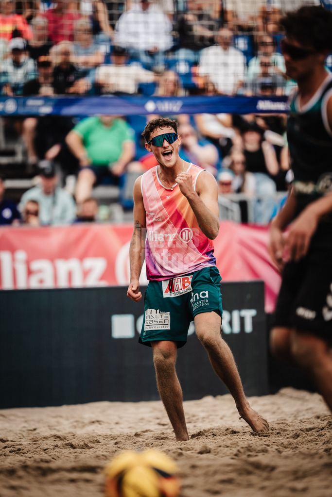Beachvolleyball | Männer | Deutsche Meisterschaften 2025 Timmendorfer Strand | 05.09.2025 | Hennes Nissen jubelt