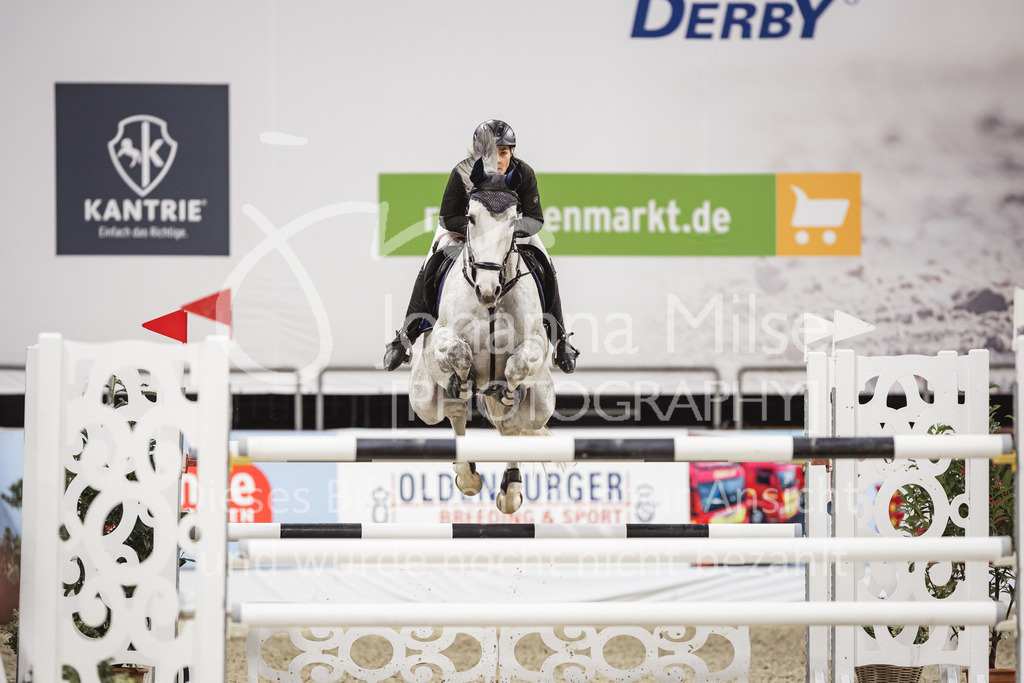 231028_Oldenburg_S1-Spr_Amateure-162 | Deine schönsten Turniermomente als professionelle Fotos! Entdecke hochwertige Pferdesport-Fotografie im Online-Shop. Jetzt Fotos finden & bestellen!