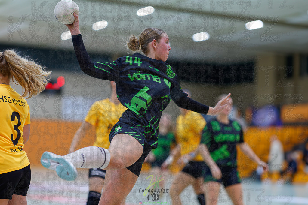 Frauen Oberliga Mitte (HHV); HSG Kleenheim/Langgöns II - HSG Eibelshausen/Ewersbach | Frauen Oberliga Mitte (HHV); HSG Kleenheim/Langgöns II - HSG Eibelshausen/Ewersbach am 01.11.2025 in Oberkleen (Weidig-Halle)Photo © 2025 - Jörg Heinrich - Realisiert mit Pictrs.com