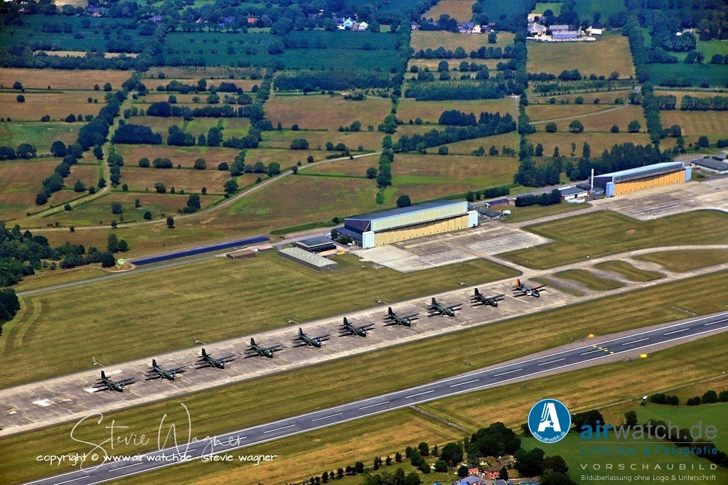 fliegerhorst-hohn-airwatch-wagner_MG_0881 | Entdecken Sie atemberaubende Luftbilder und Fotografien auf airwatch.de - Tauchen Sie ein in eine Welt voller faszinierender Aufnahmen aus der Vogelperspektive.