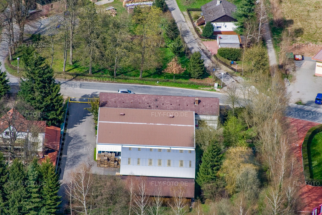 Luftbild: Gebrauchtwagen Fahrzeugaufbereitung Pfeifer im Ortsteil Affolterbach in Wald-Michelbach im Bundesland Hessen in Deutschland.Foto: IMG_10377.jpg vom 20.04.2008 durch Werner Riehm/FLY-FOTO.deAuflösung des Originals: 3456 x 2304 px