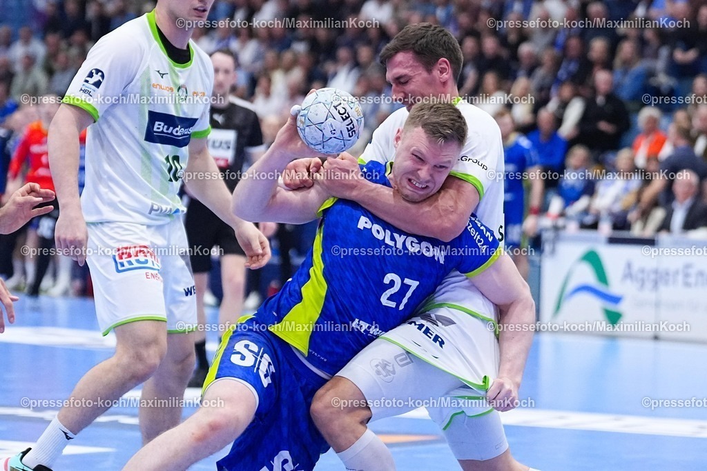 xYDRx11042601007 | 11.04.2026, xydrx, Handball, 1.HBL, VfL Gummersbach - HSG Wetzlar, Schwalbe-Arena: Kristjan Horzen (VfL Gummersbach #27) im Zweikampf gegen Jona Schoch (HSG Wetzlar #22)   Photo: xYannisxDreimannxPressefotoKochx