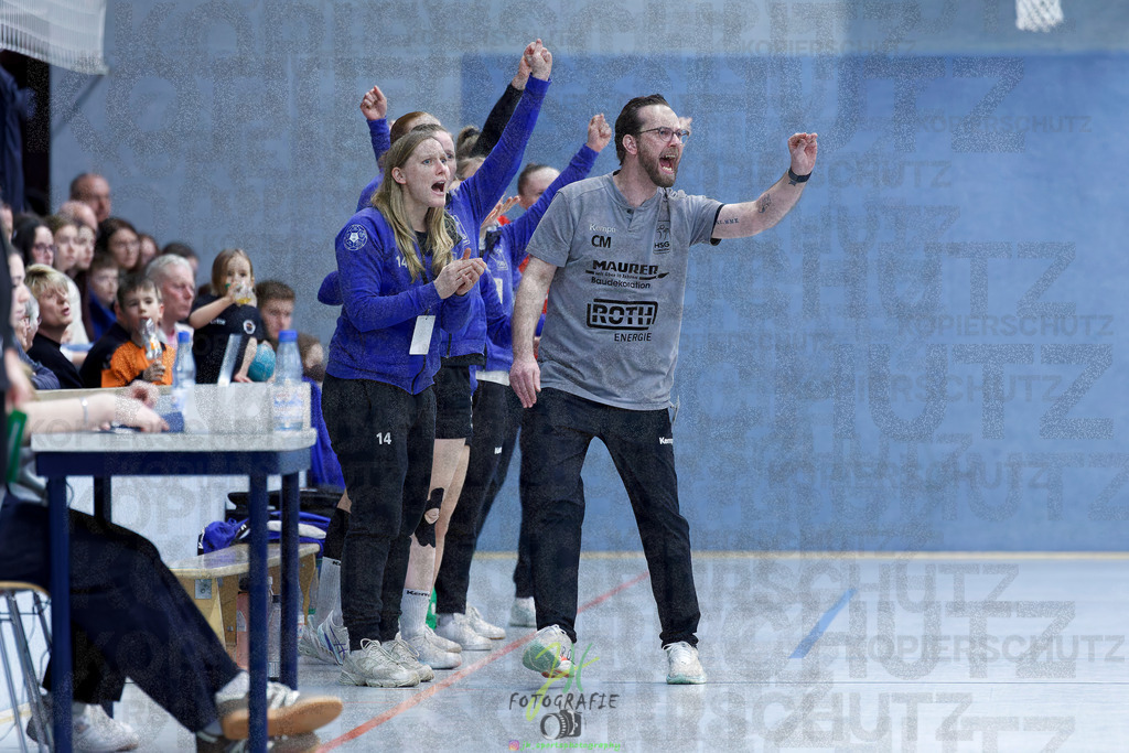 Handball Frauen Oberliga Mitte, HSG Eibelshausen/Ewersbach - HSG Lumdatal | Handball Frauen Oberliga Mitte, HSG Eibelshausen/Ewersbach - HSG Lumdatal am 21.02.2026 in Dietzhölztal-Steinbrücken (Sporthalle am Hammerweiher)Photo © 2026 - Jörg Heinrich - Realisiert mit Pictrs.com