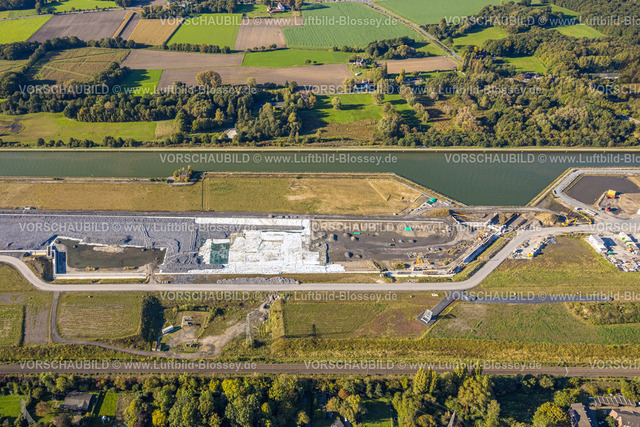 Bergkamen241006618 | Luftbild, Wasserstadt Aden am Datteln-Hamm-Kanal, Baugebiet für geplantes Stadtquartier auf dem Gelände der ehemaligen Zeche Haus Aden, Detailaufnahme an der Jahnstraße, Oberaden, Bergkamen, Ruhrgebiet, Nordrhein-Westfalen, Deutschland