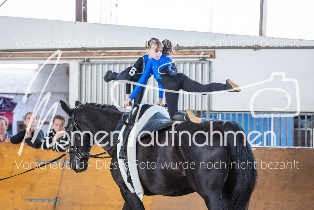 SS-Maxi-081 | MomenTaufnahmen Pferdesportfotos