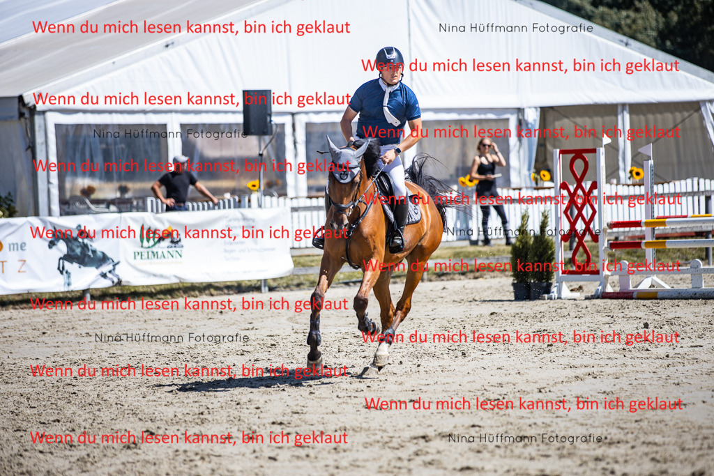 BK1A5244 | Turnierbilder Turnierfotos Nina Hüffmann Turnierfotografie Pferdefotografie Tierzeichnung Haustierzeichnung Pferdezeichnung Hundezeichnung Videograf  - Realisiert mit Pictrs.com