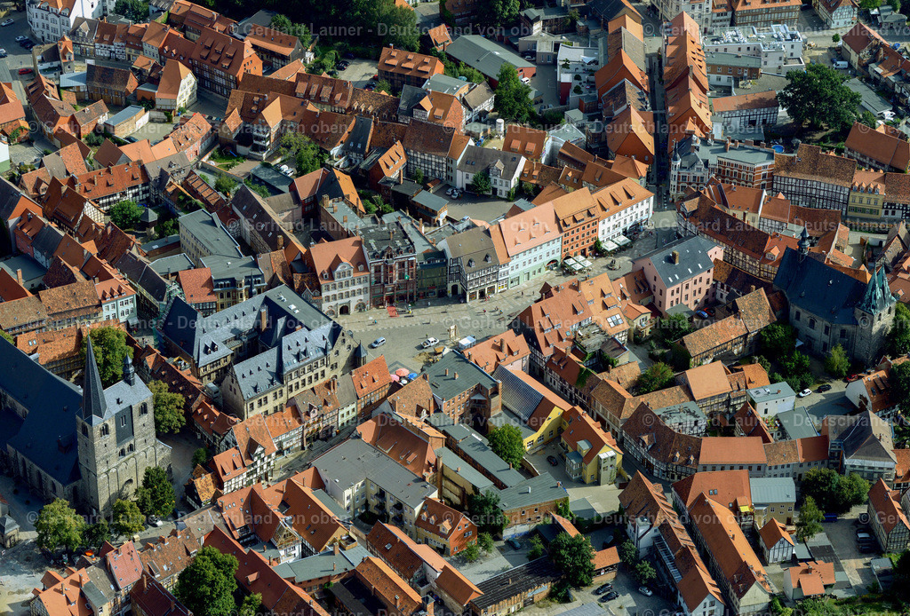 3293742 | Online-Shop für Luftbilder aus Deutschland. Seit über 45 Jahren baut Gerhard Launer das Luftbildarchiv mit unterschiedlichsten Themen stetig weiter aus.