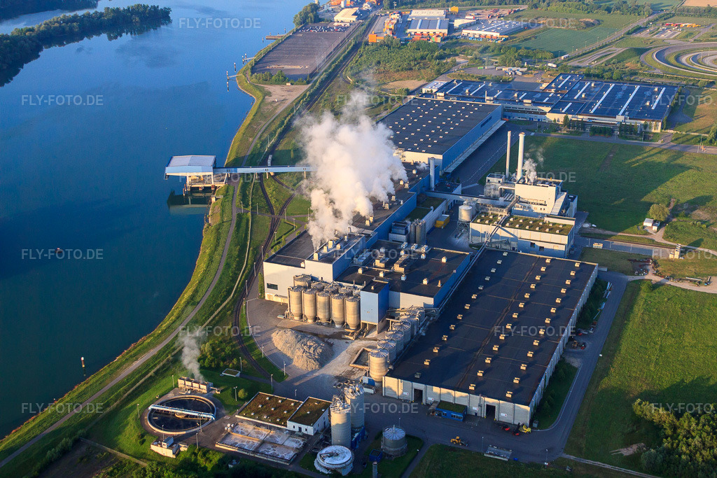 Luftbild: Papierfabrik Palm GmbH & Co. KG | Werk Wörth am Rhein in Wörth am Rhein im Bundesland Rheinland-Pfalz in Deutschland. Foto: IMG_64819.jpg vom 18.05.2014 durch Werner Riehm/FLY-FOTO.deWerk Wörth: Palm Gruppe