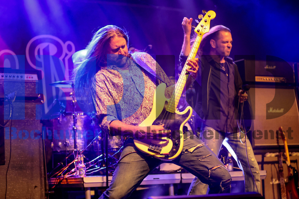 Purple Rising  {date} -  | {headline}(Foto: Sebastian Sendlak / BOND) - Realisiert mit Pictrs.com