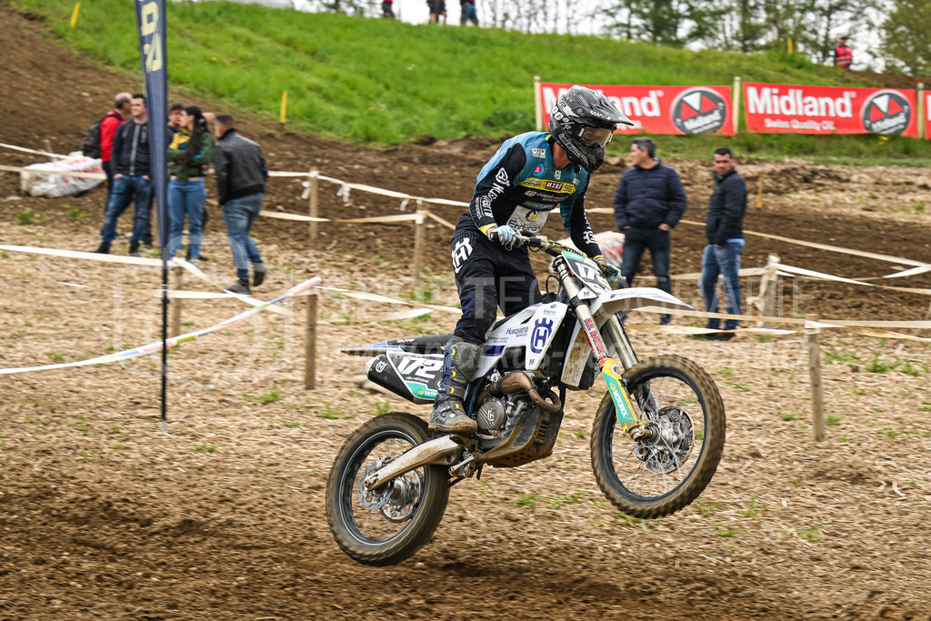 Motocross Schlatt bei Winterthur - 30. April 2023 | #172 Peter Mirco aus Muhen (CH) auf Husqvarna in der Kategorie ProRace Serie am Motocross Schlatt bei Winterthur, 30. April 2023. 
Instagram: @mx_schlatt | @mc_wila | @sam_schweiz
Bild: Sportfotografie Markus Aeschimann | www.markus-aeschimann.ch - Realisiert mit Pictrs.com