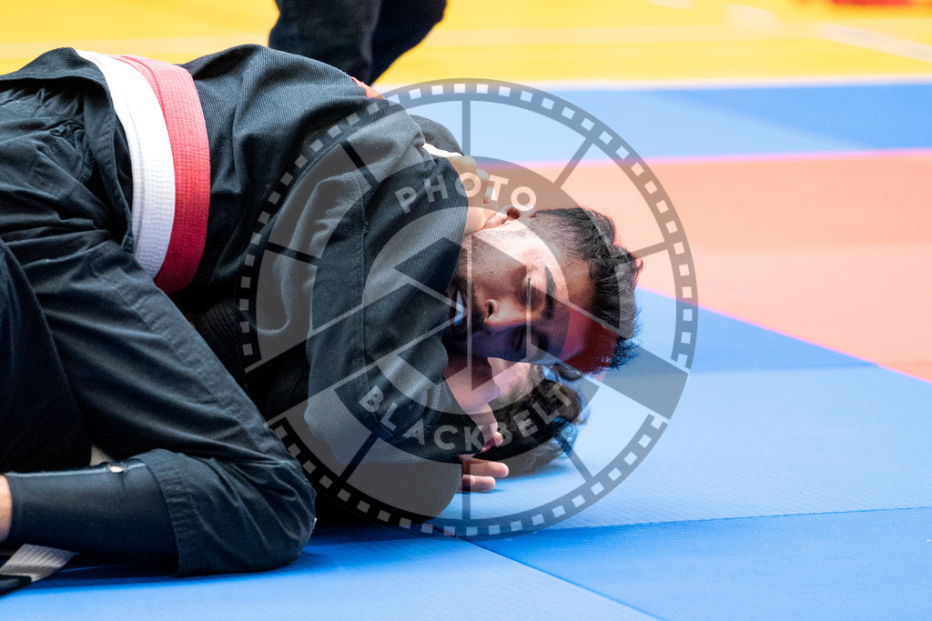 20231118PBB10802 | Fighters compete during the AJP Tour 600 Frankfurt Championship in Frankfurt/Main, Germany, on November 18, 2023.