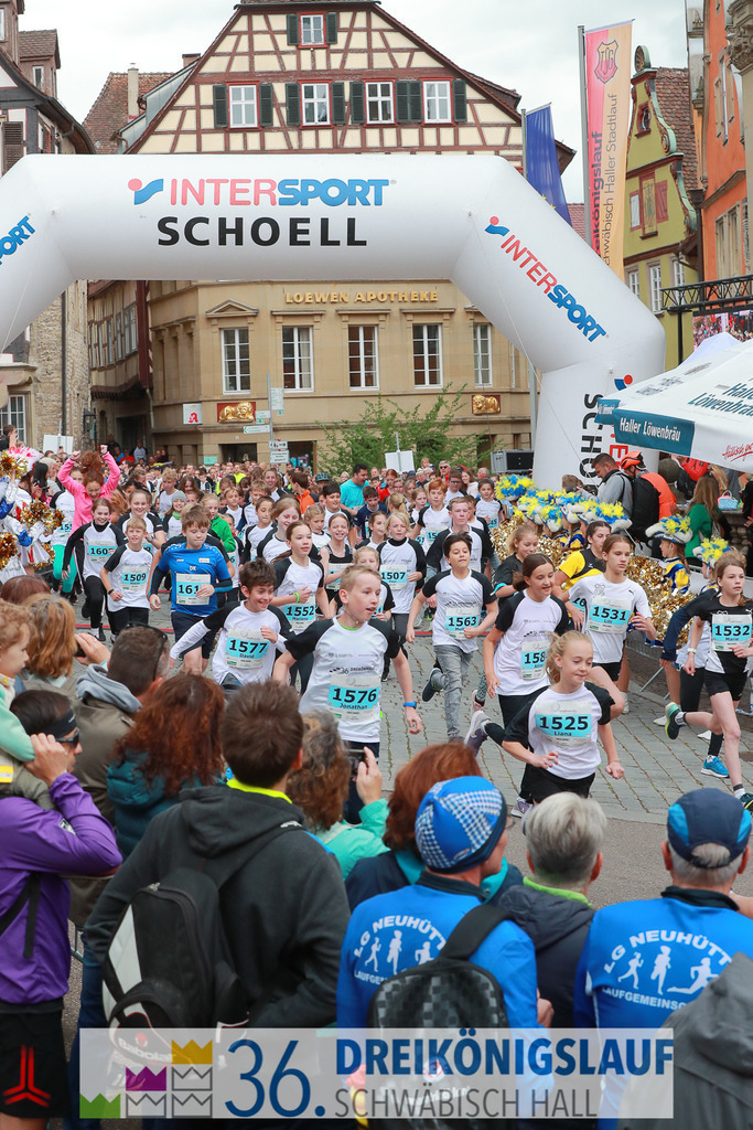 Stadtwerke Schüler und Jugendlauf 1,7km | 3koenigslauf 2022 Stadtwerke Schüler und Jugenlauf 1,7km - Realisiert mit Pictrs.com