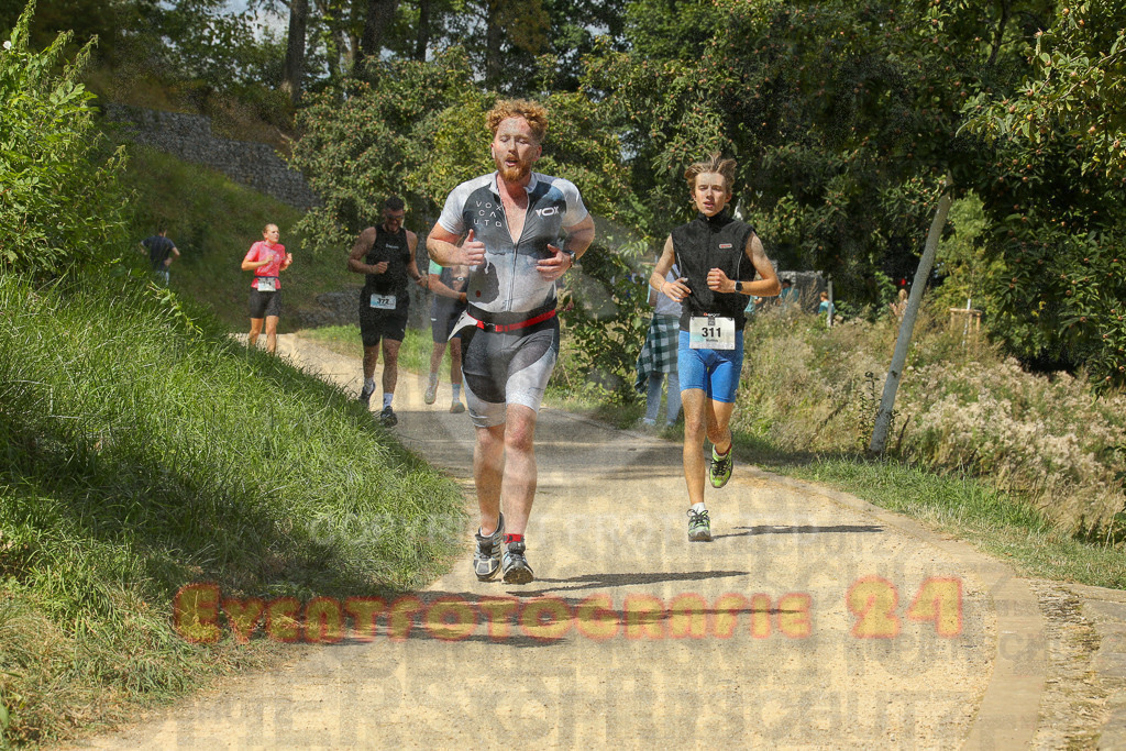 250824_1334_EX1_2841 | Sportfotografie im Rhein-Sieg Kreis, Köln, Bonn, NRW, Rheinland Pfalz, Hessen, etc. Unser Tätigkeitsfeld umfasst den Laufsport vom Volkslauf über den Marathon, Duathlon, Triathon bis zum Ultralauf wie Kölnpfad Ultra oder Schindertrail.