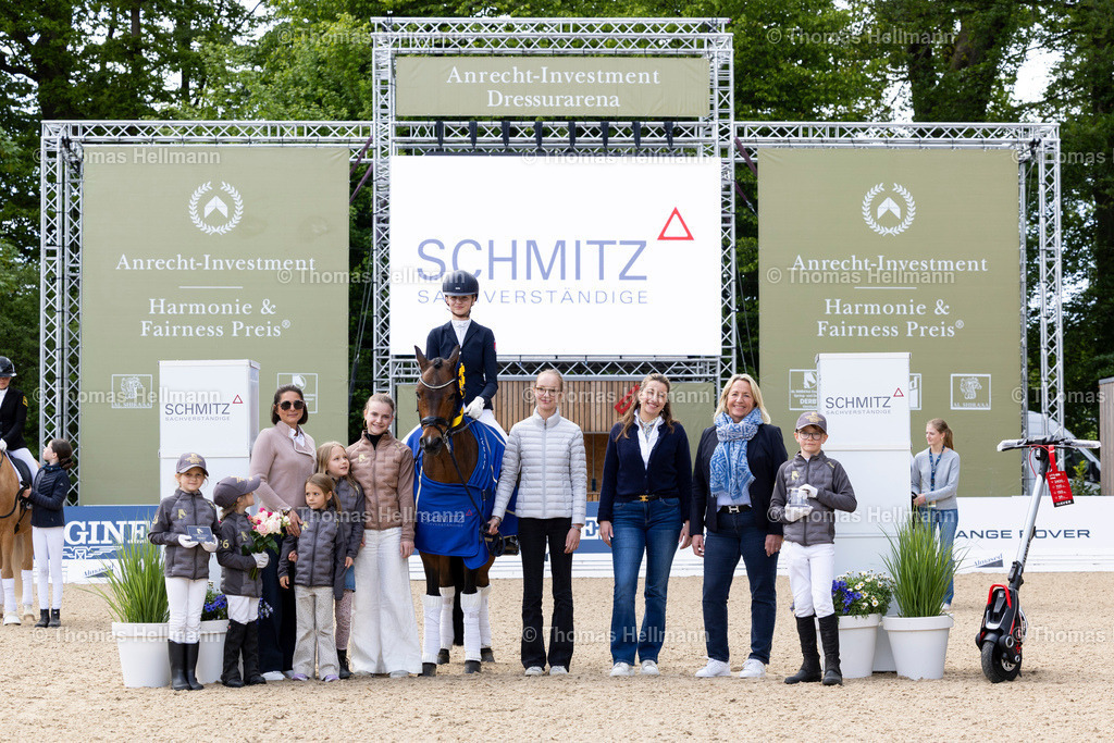 TH_Pony Derby_ 557-LEVIEN Sophie (GER)_ Carlo Carlucci_37636 | Deutsches Spring- und Dressur-Derby 2026 am 15.05.26 in Hamburg, Pony Derby, 557LEVIEN Sophie (GER), Carlo Carlucci