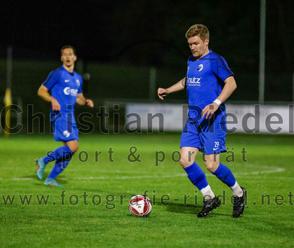 2023-10-13_028_FC_Schwaig_gegen_TSV_Ampfing | Oberding, Deutschland, 13.10.2023:
Fußball, Landesliga Südost 2023 / 2024, 16. Spieltag, FC Schwaig gegen TSV Ampfing, Endergebnis: 3:2

Christopher Scott (TSV Ampfing, #29)

Foto: Christian Riedel / fotografie-riedel.net