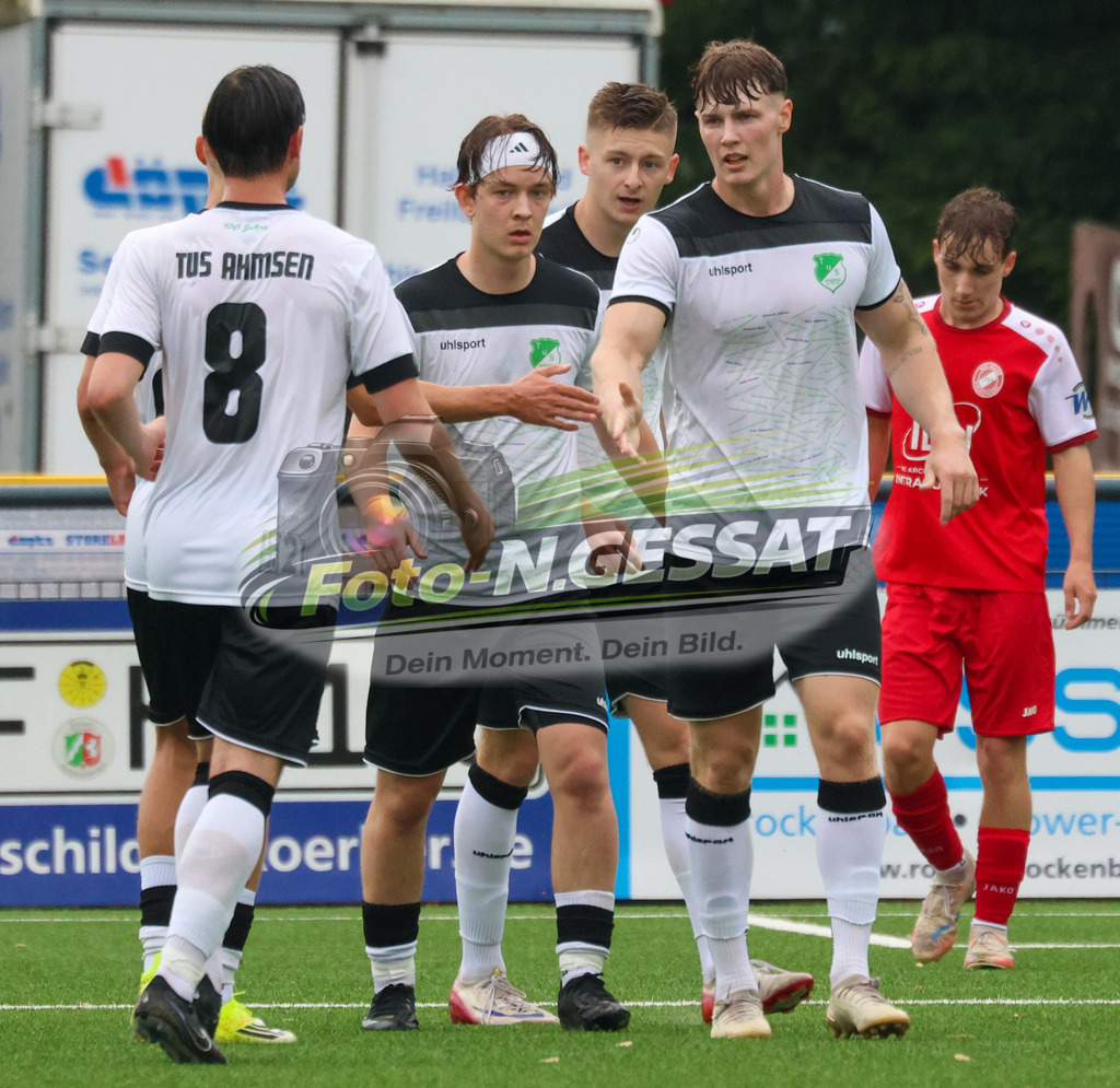 FC RW Kirchlengern - Post TSV Detmold | Auf dem Bild zu sehen: weiß TuS AhmsenFC RW Kirchlengern, TuS Ahmsen, Saison 26/27, Testspiel, Deutschland - Realisiert mit Pictrs.com
