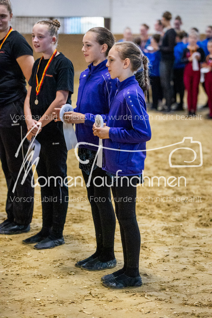 Platzierung5+6+7+NS-013 | MomenTaufnahmen Pferdesportfotos