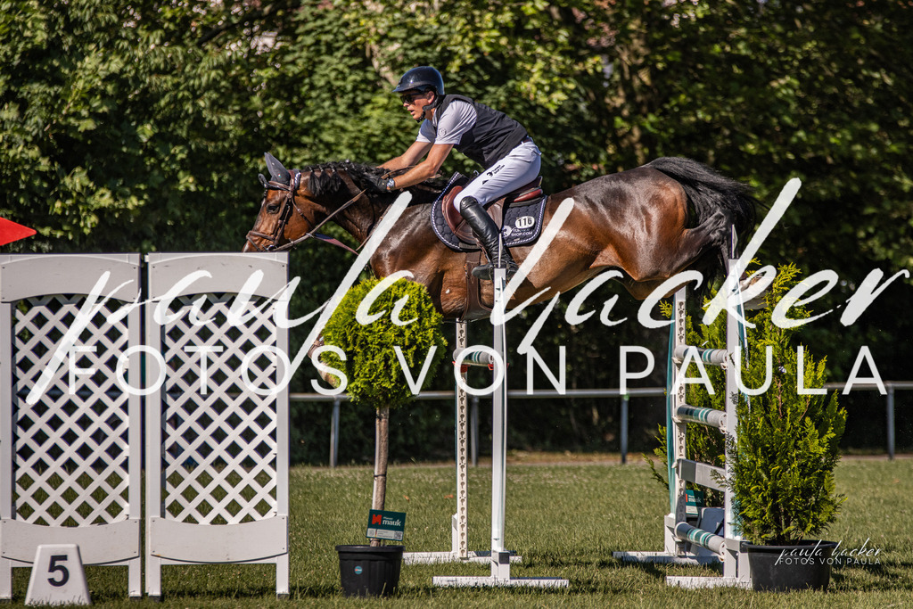IMG_0720 | Erleben Sie dynamische Sport- und emotionale Tierfotografie in Süddeutschland mit Fotos von Paula. Spezialisiert auf Pferde- und Hundefotografie sowie Sportevents. Kontaktieren Sie mich für einzigartige und ausdrucksstarke Bilder Ihrer besonderen Momente. - Realisiert mit Pictrs.com